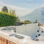 فيلة La Perledina